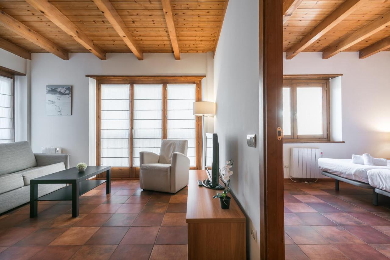 Apartamentos Snoe Mont Romies Unhola Salardú Exteriér fotografie