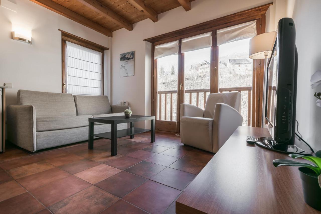 Apartamentos Snoe Mont Romies Unhola Salardú Exteriér fotografie