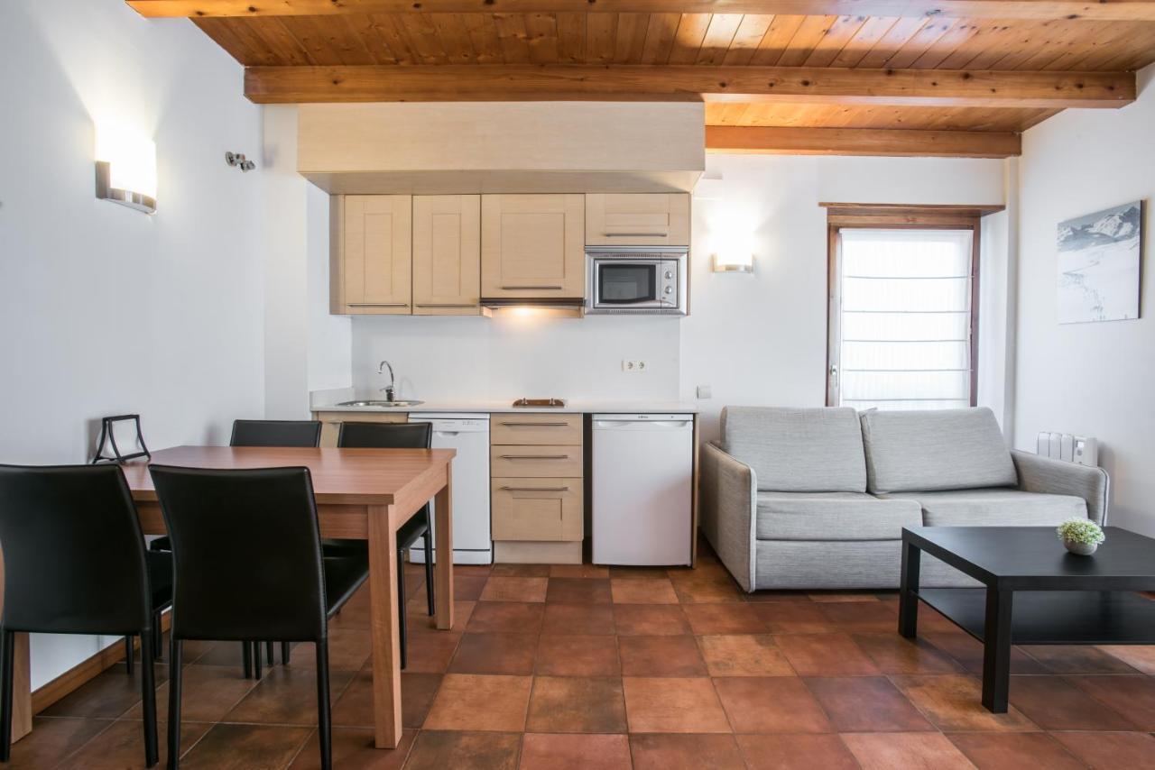 Apartamentos Snoe Mont Romies Unhola Salardú Exteriér fotografie